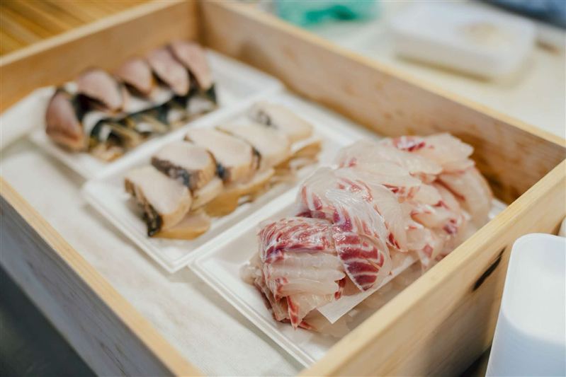 鯛やフグの刺身