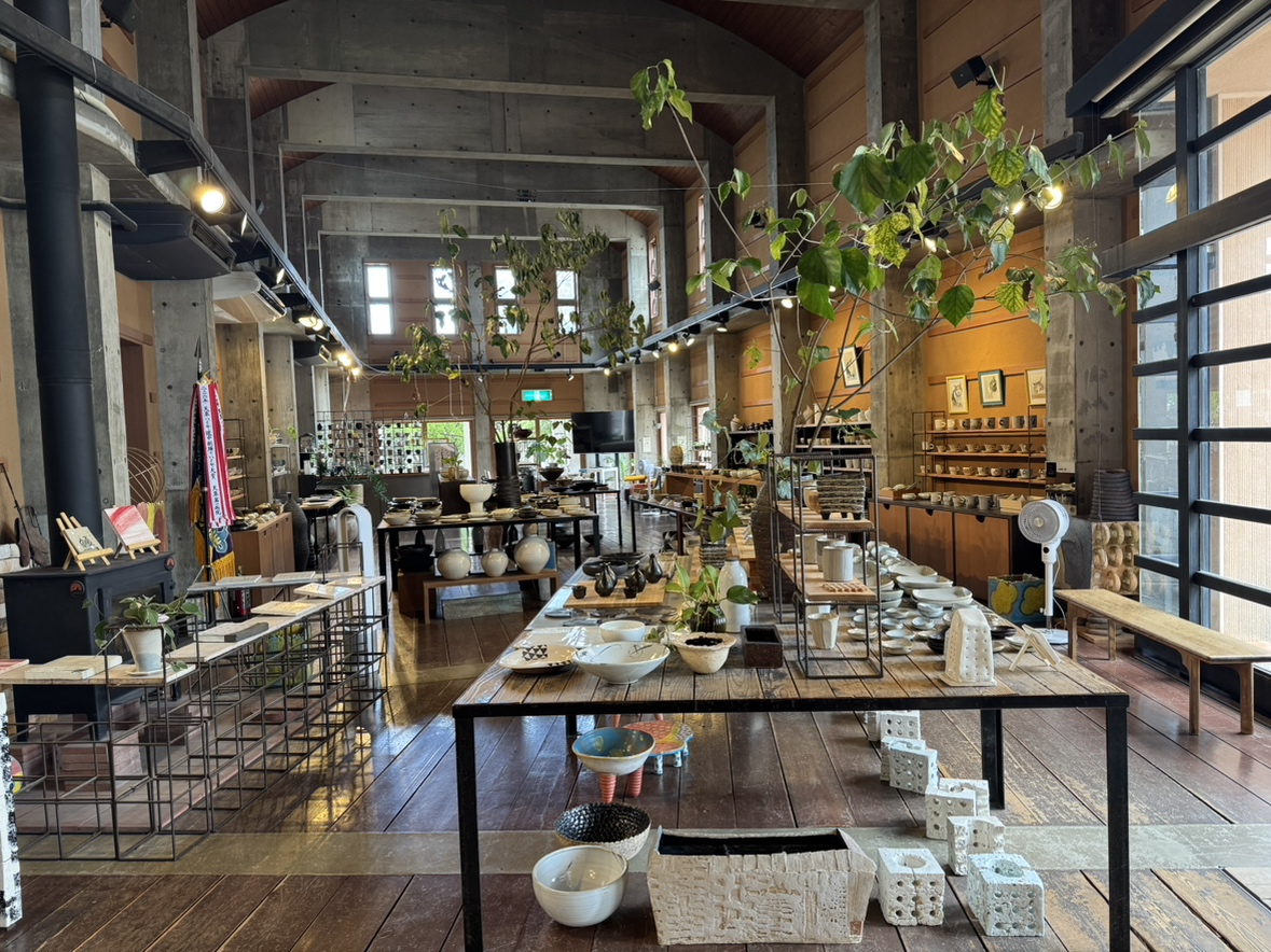 ⑫丸尾焼 店内
