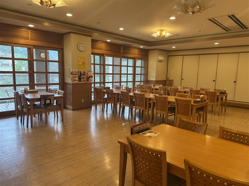 さんふるる店内